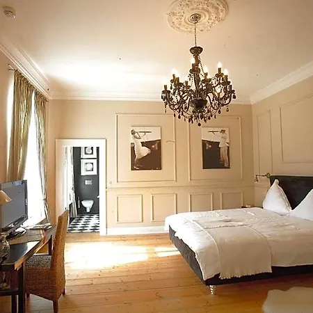 Hochzeitshaus Hotel 3*